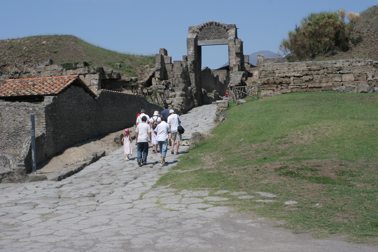 B&B Bonaventura Pompei Exterior photo